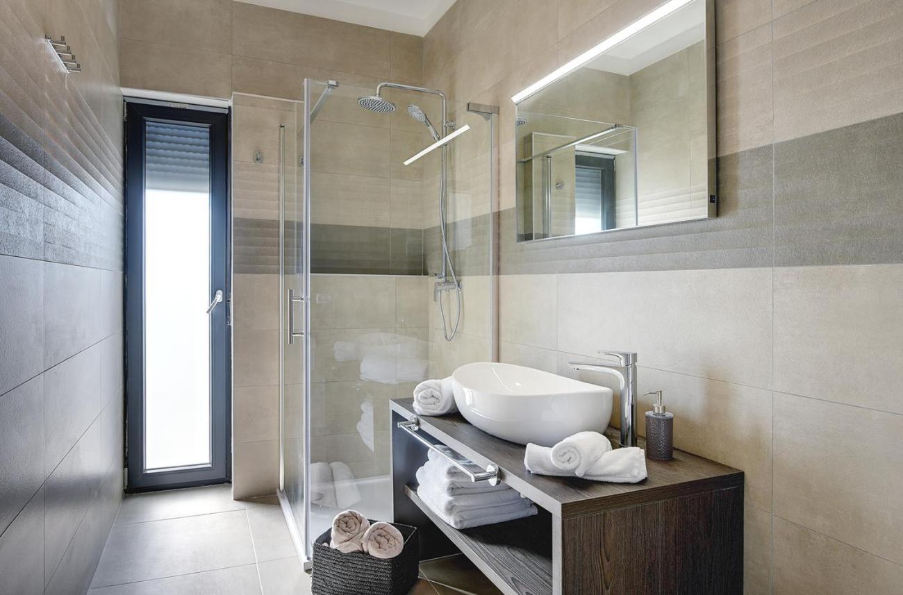 Villa Ula In Pula With Heated Pool And Sauna מראה חיצוני תמונה