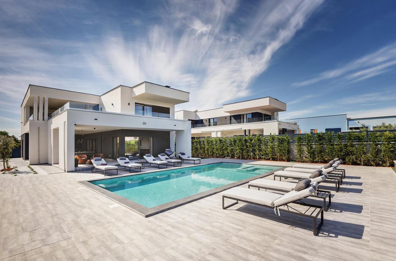 Villa Ula In Pula With Heated Pool And Sauna מראה חיצוני תמונה