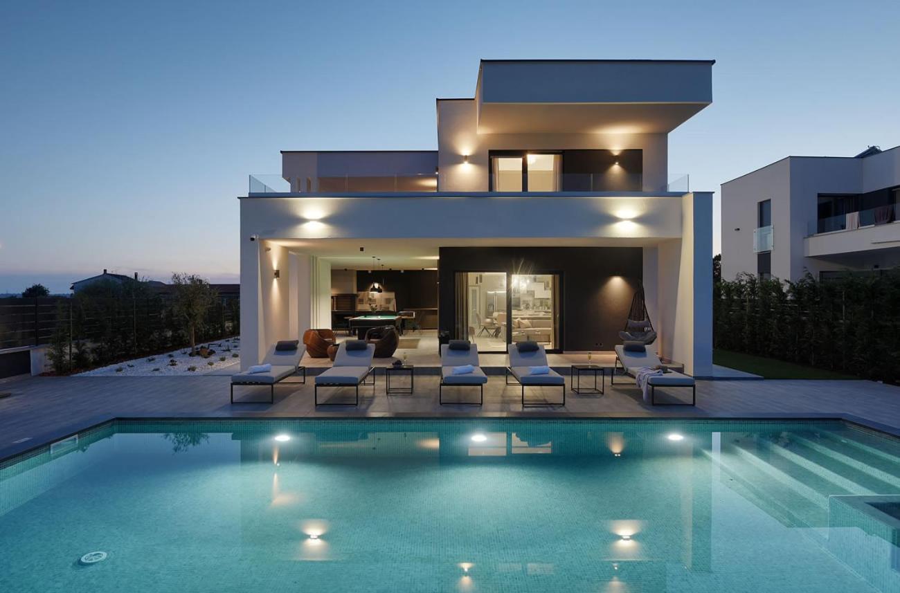 Villa Ula In Pula With Heated Pool And Sauna מראה חיצוני תמונה