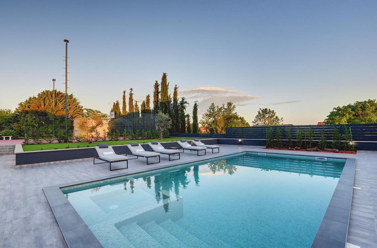 Villa Ula In Pula With Heated Pool And Sauna מראה חיצוני תמונה